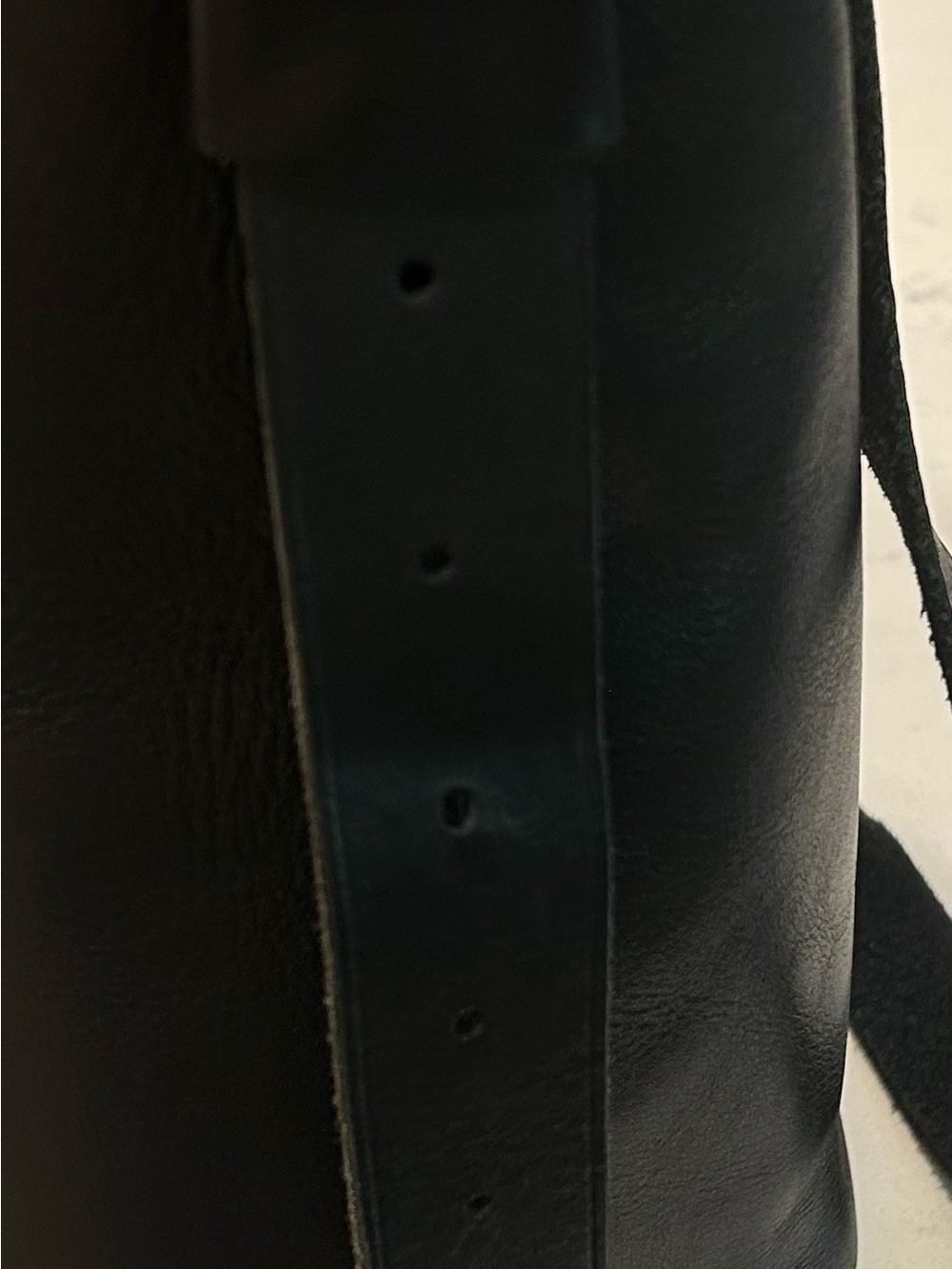Madewell Vintage Classic Black Leather Crossbody Shoulder Bag - Picture 6 of 6